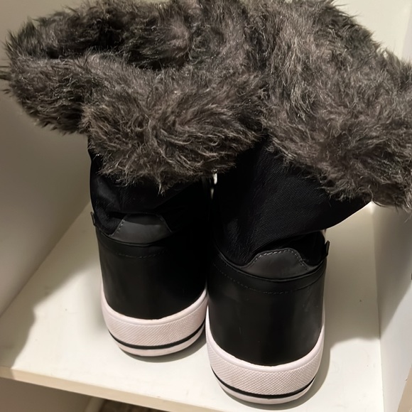 Waterproof winter boots very warm - Picture 2 of 2